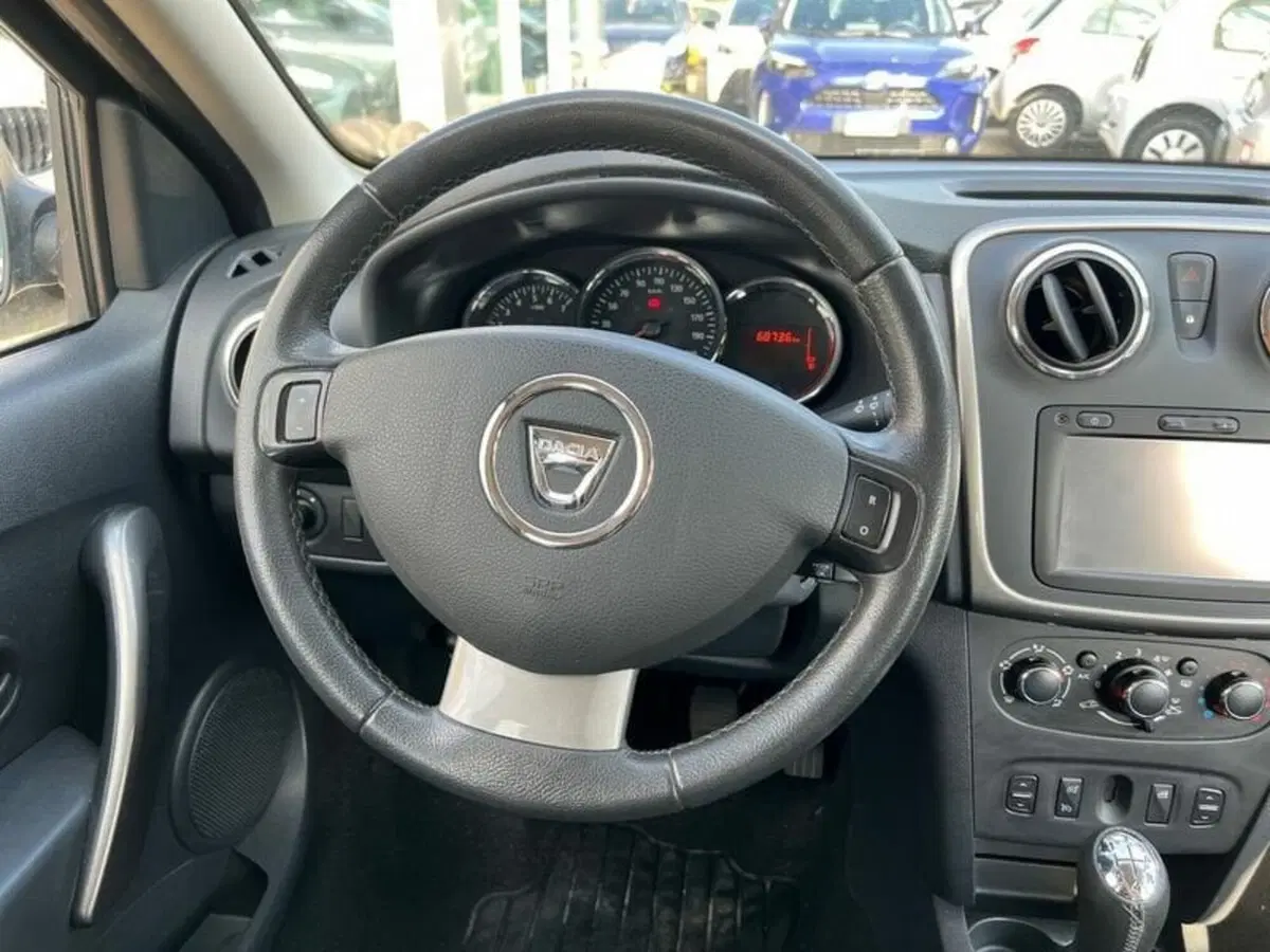 Dacia Sandero usata a Sondrio (15)