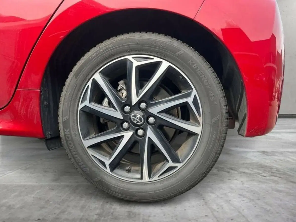 Toyota Yaris usata a Sondrio (14)