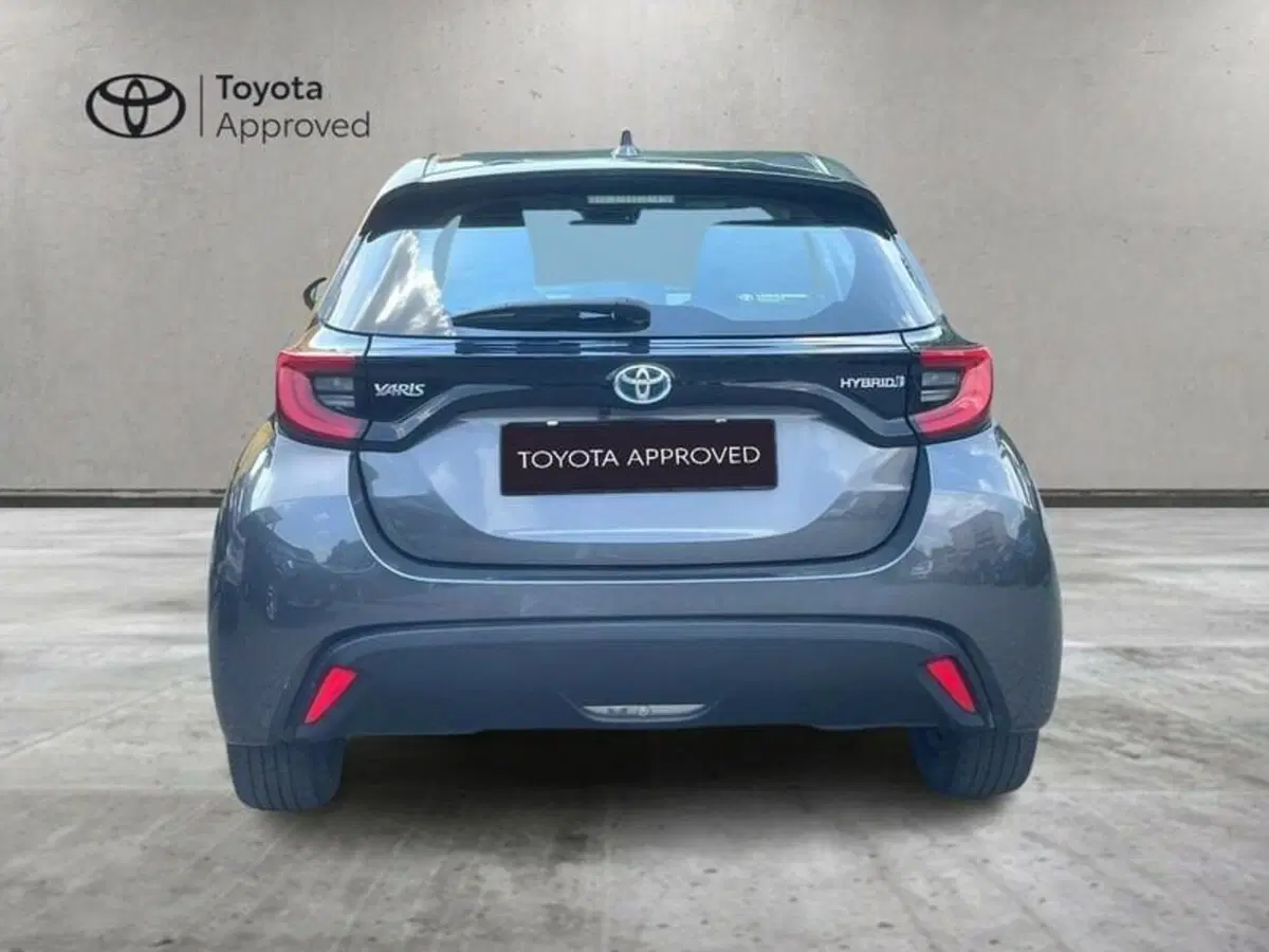 Toyota Yaris usata a Lecco (12)