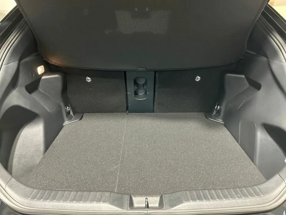 Toyota Yaris Cross usata a Lecco (13)