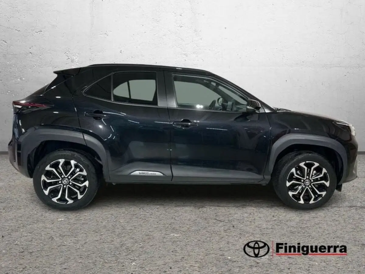 Toyota Yaris Cross usata a Lecco (6)
