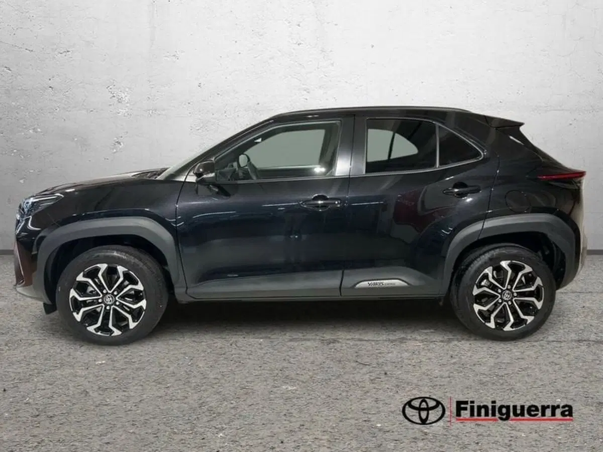 Toyota Yaris Cross usata a Lecco (7)