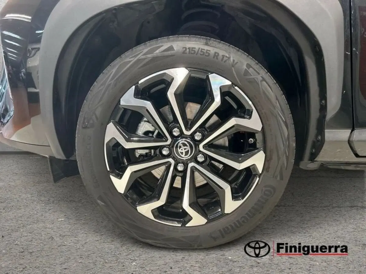 Toyota Yaris Cross usata a Lecco (8)
