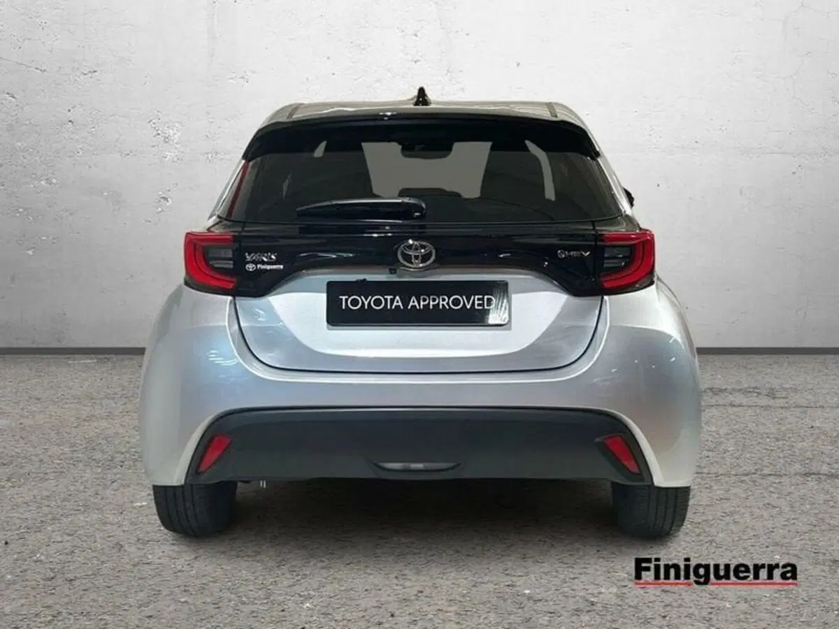 Toyota Yaris usata a Lecco (4)