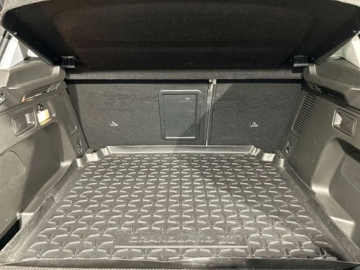Opel Grandland X usata a Lecco (12)