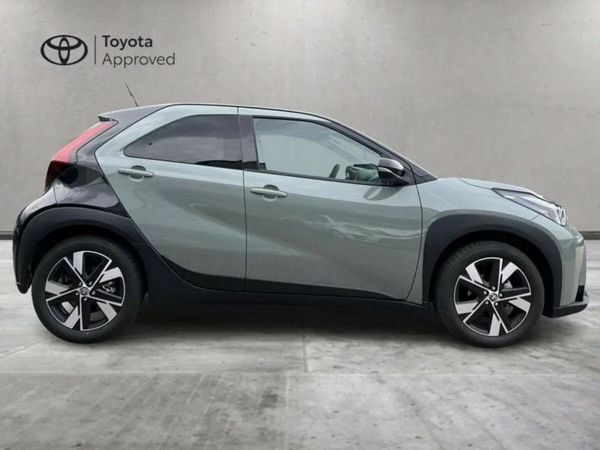 Toyota Aygo X usata a Sondrio (3)