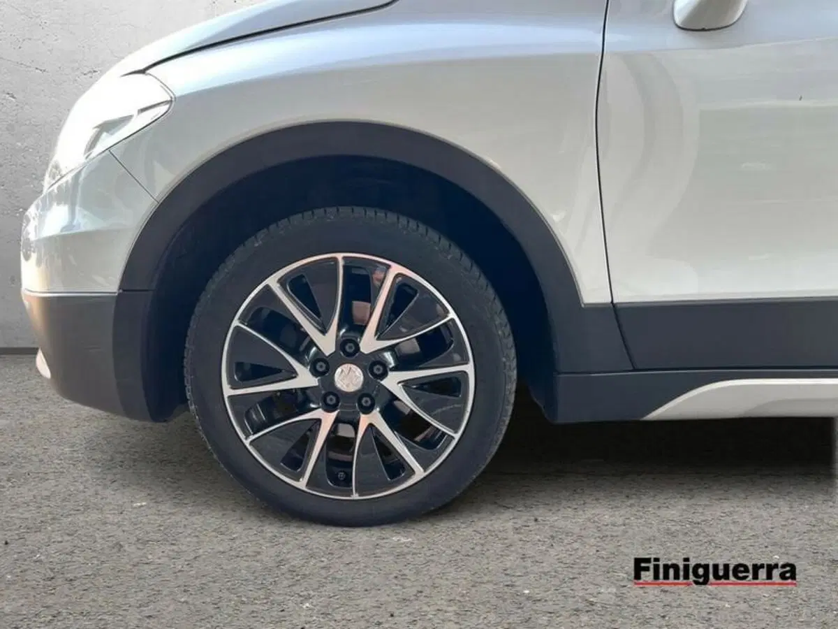 Suzuki S-Cross usata a Sondrio (7)