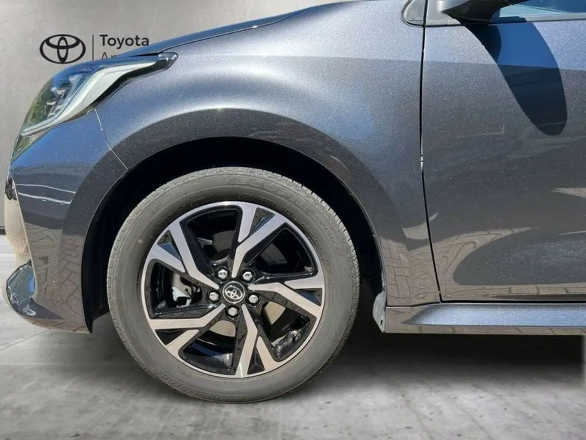 Toyota Yaris usata a Sondrio (13)
