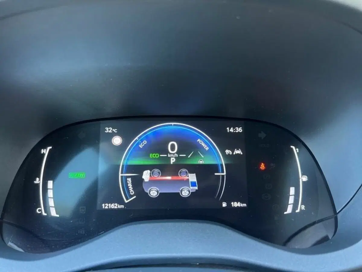 Toyota Yaris usata a Sondrio (8)