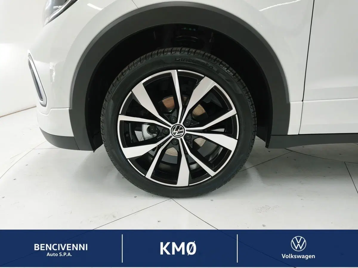 Volkswagen T-Cross nuova a Catanzaro (13)