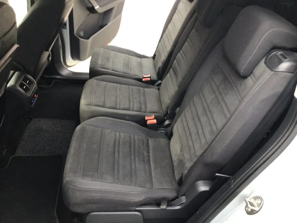 Volkswagen Touran usata a Genova (13)