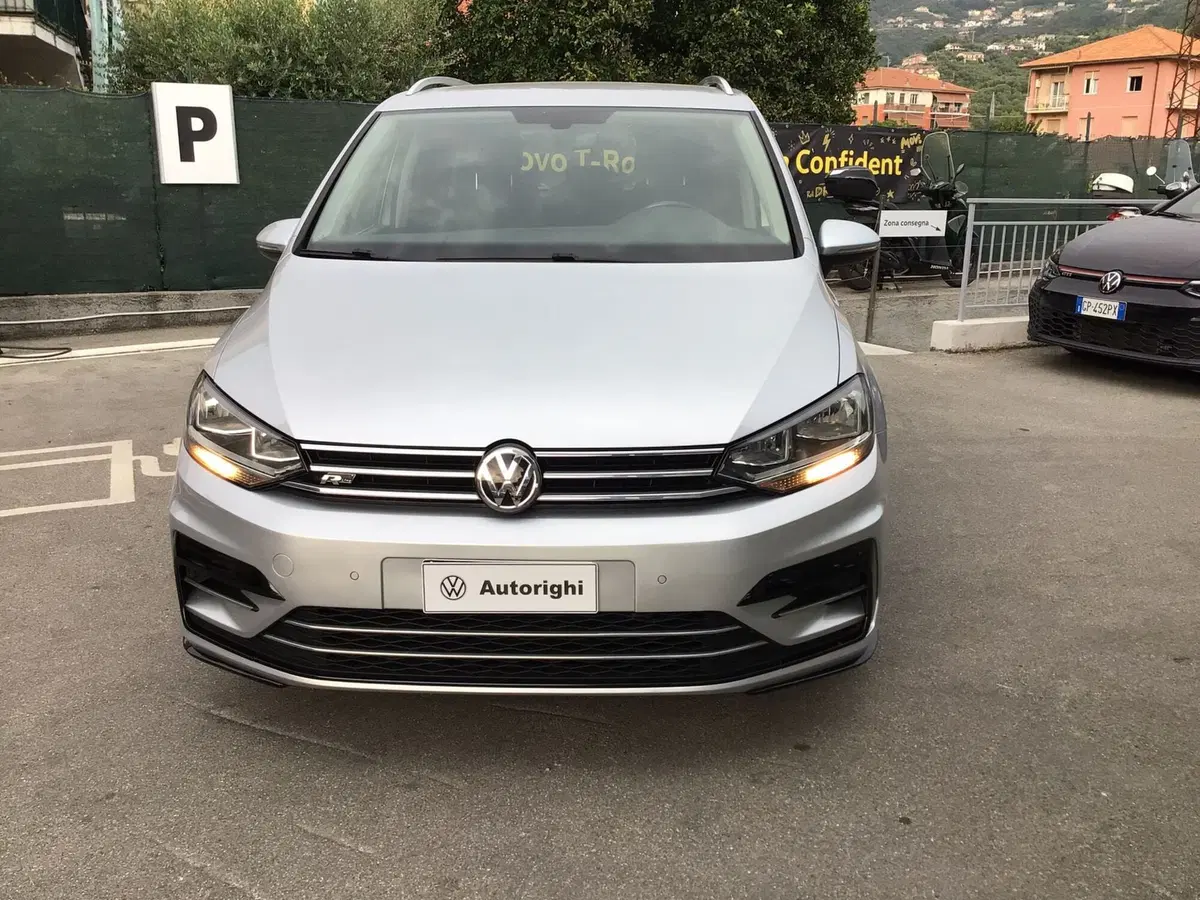 Volkswagen Touran usata a Genova (2)