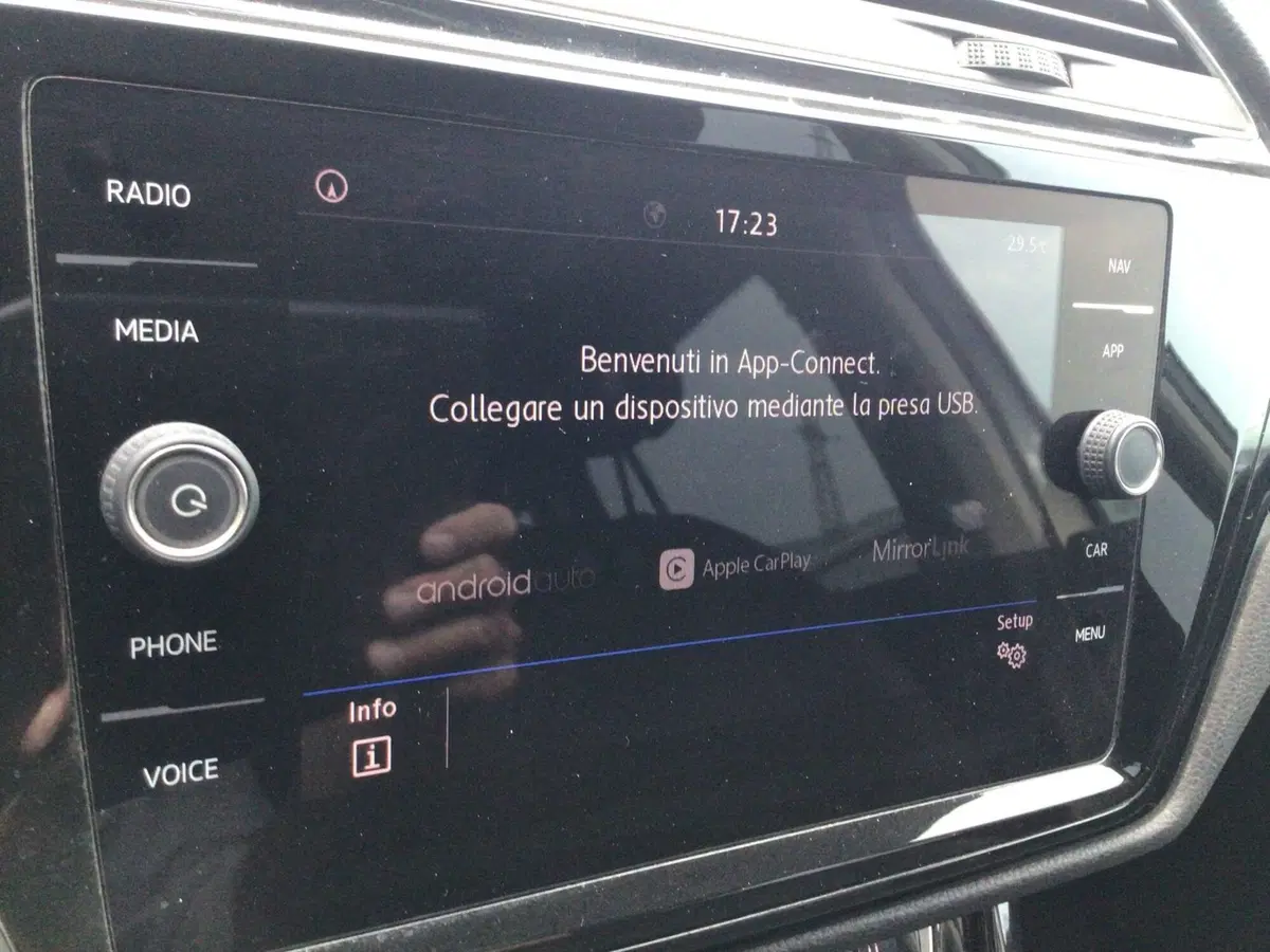Volkswagen Touran usata a Genova (20)