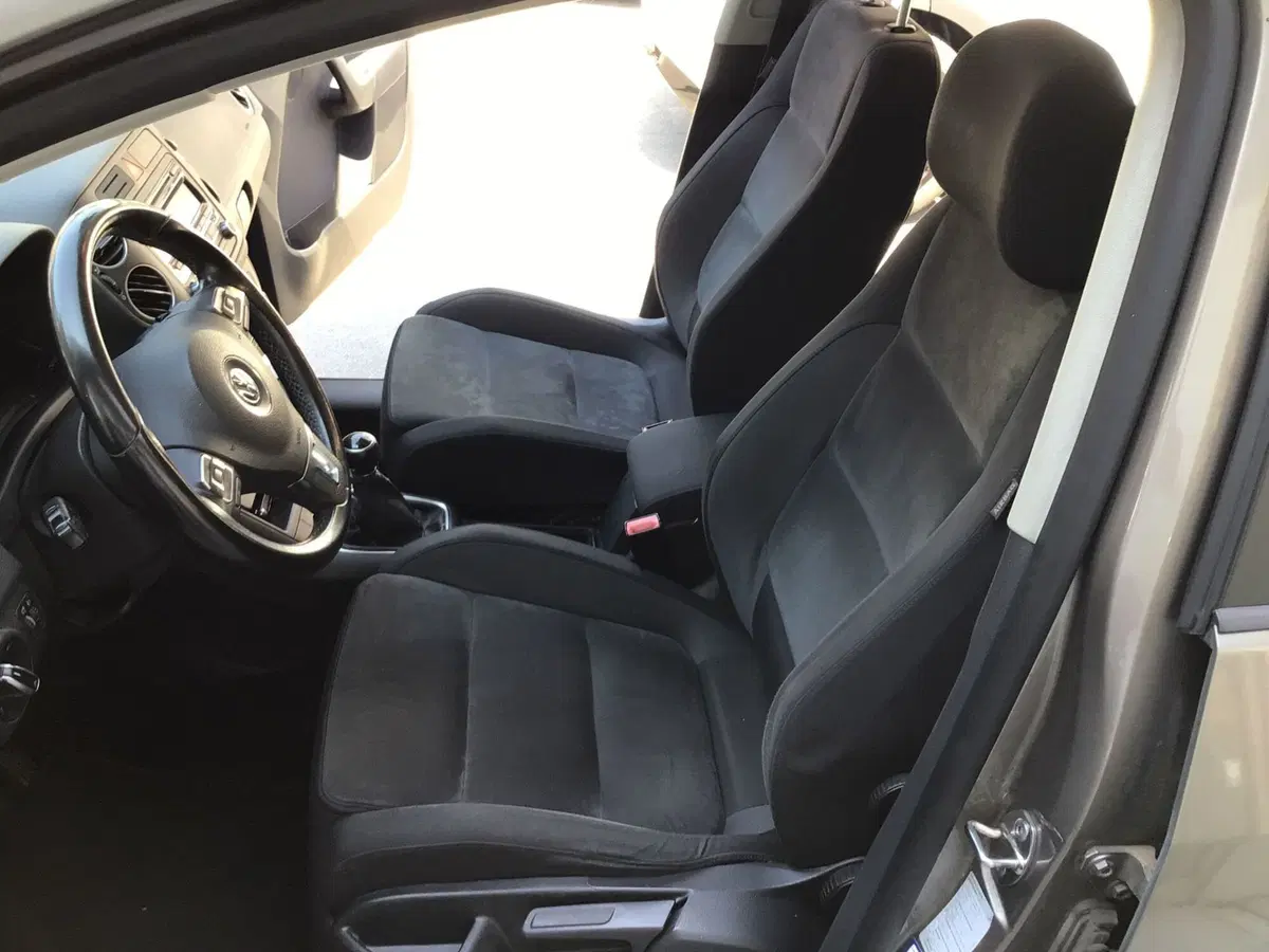 Volkswagen Golf Plus usata a Genova (11)