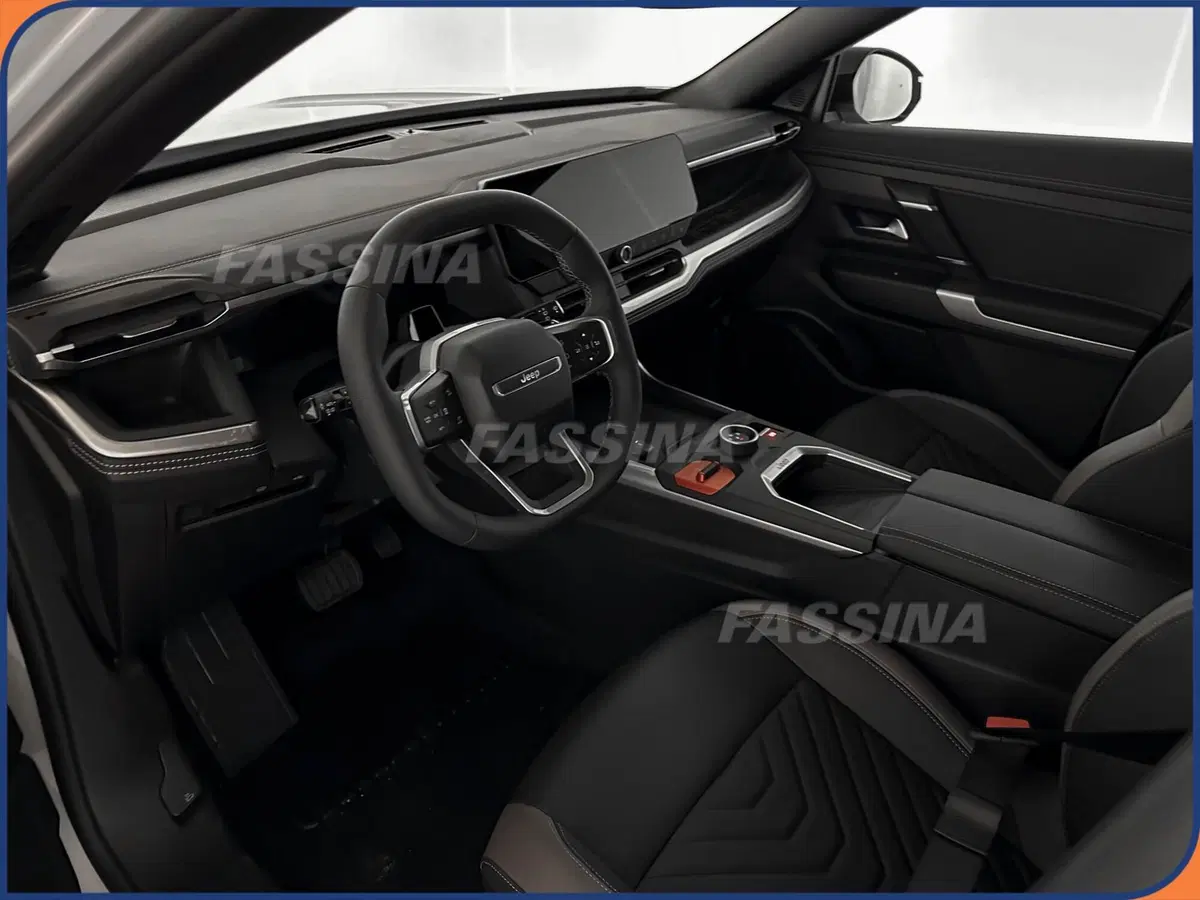 Jeep Compass nuova a Milano (9)