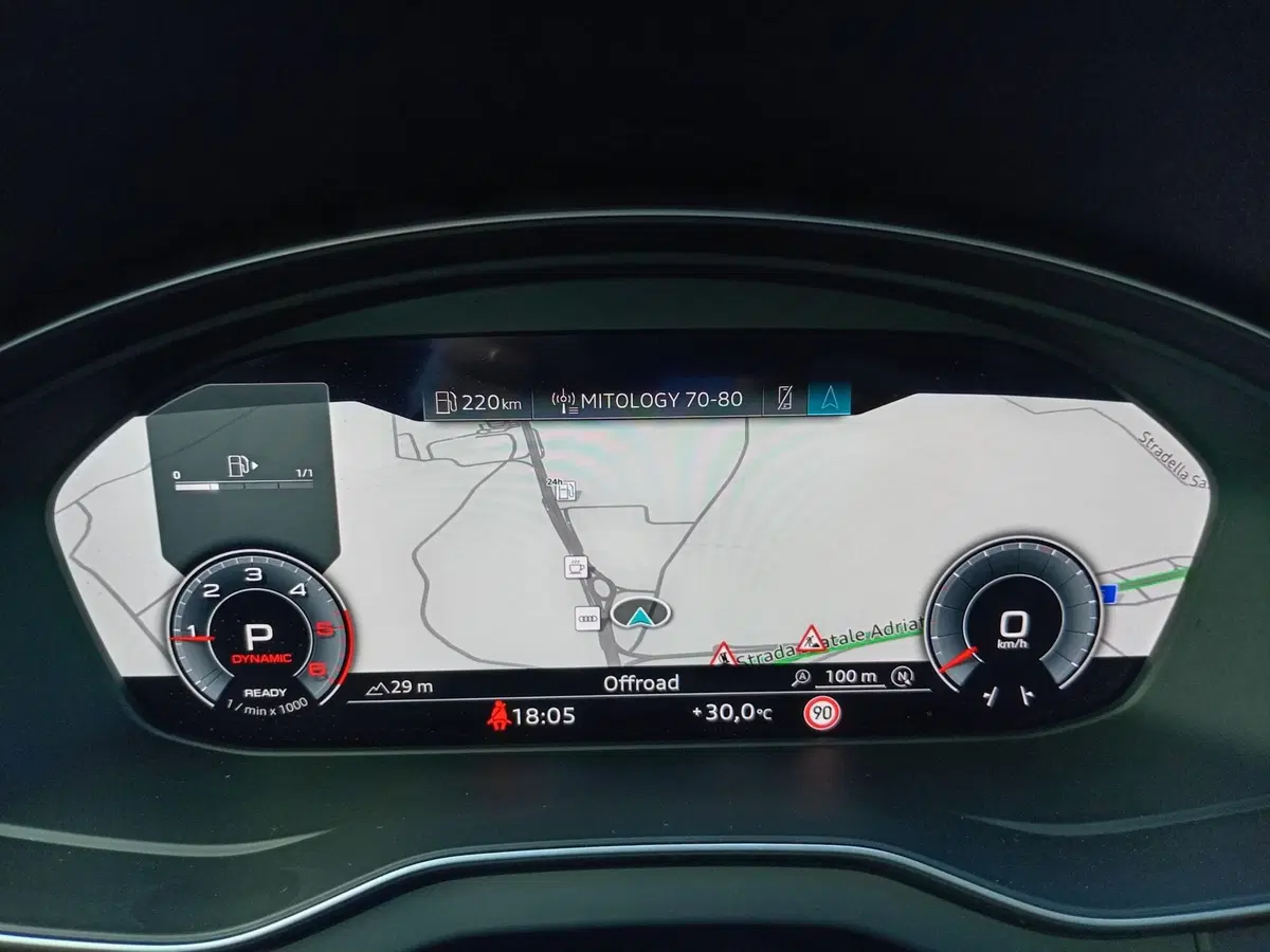 Audi Q5 Sportback usata a Bari (14)