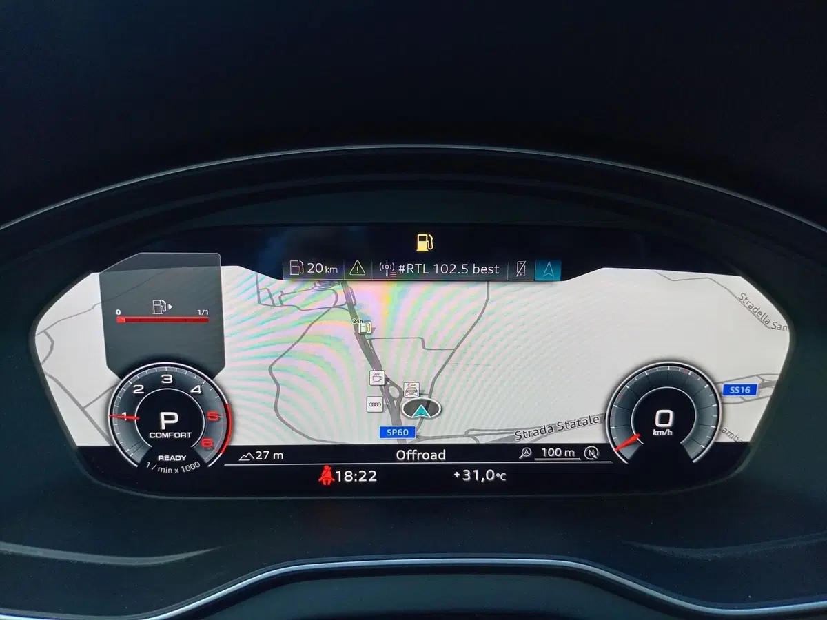 Audi Q5 Sportback usata a Bari (18)