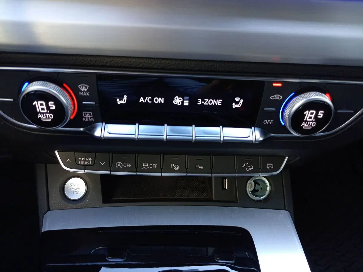 Audi Q5 Sportback usata a Bari (8)