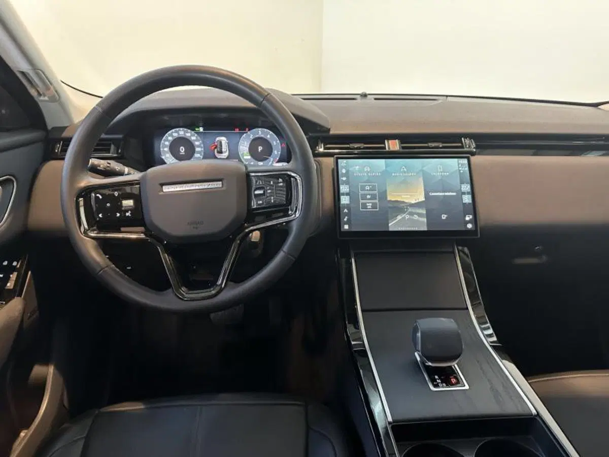 Land Rover Range Rover Velar usata a Venezia (9)