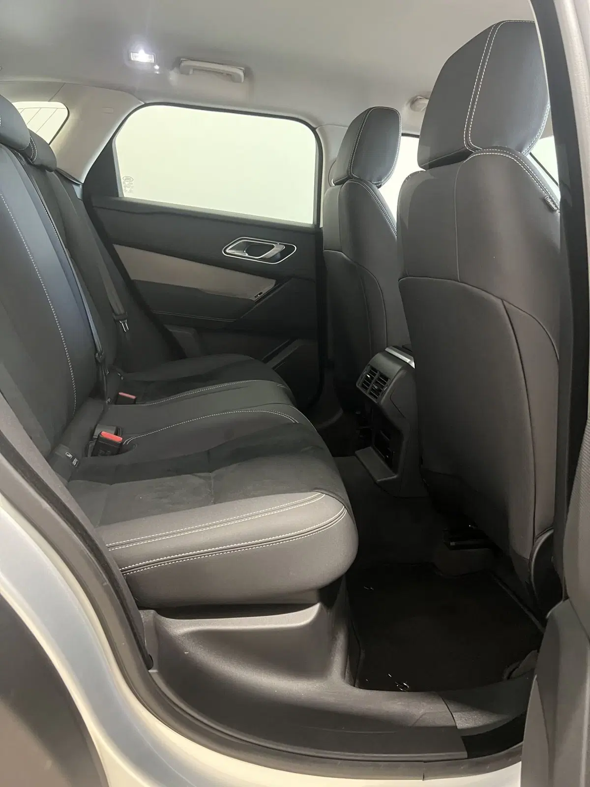 Land Rover Range Rover Velar usata a Firenze (5)