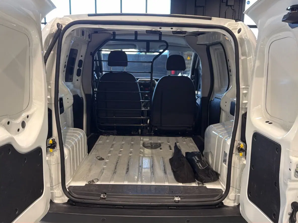 Peugeot Bipper usata a Vicenza (12)