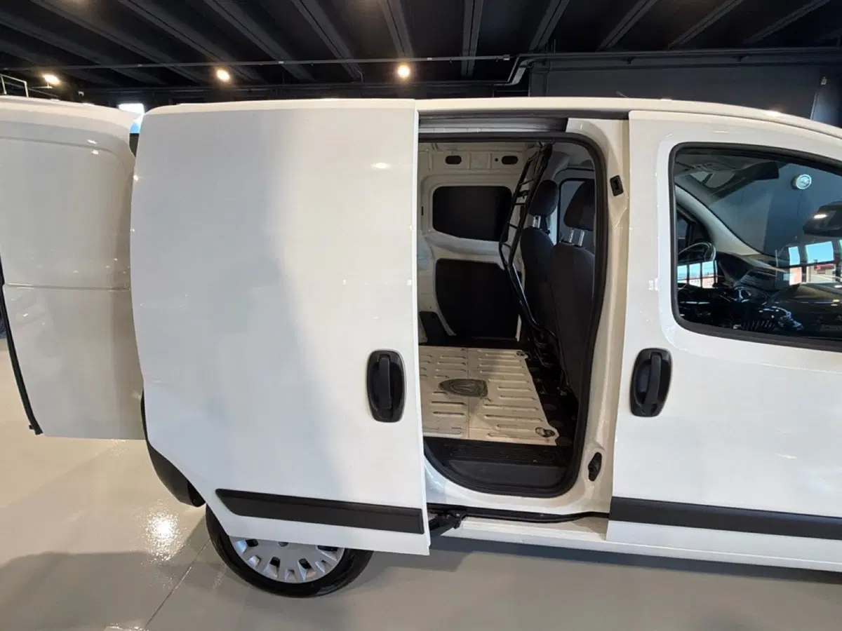 Peugeot Bipper usata a Vicenza (13)