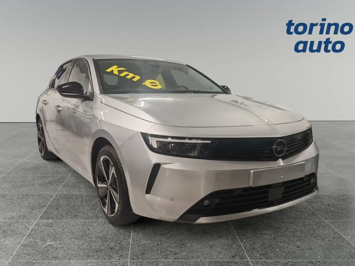 Opel Astra nuova a Cuneo