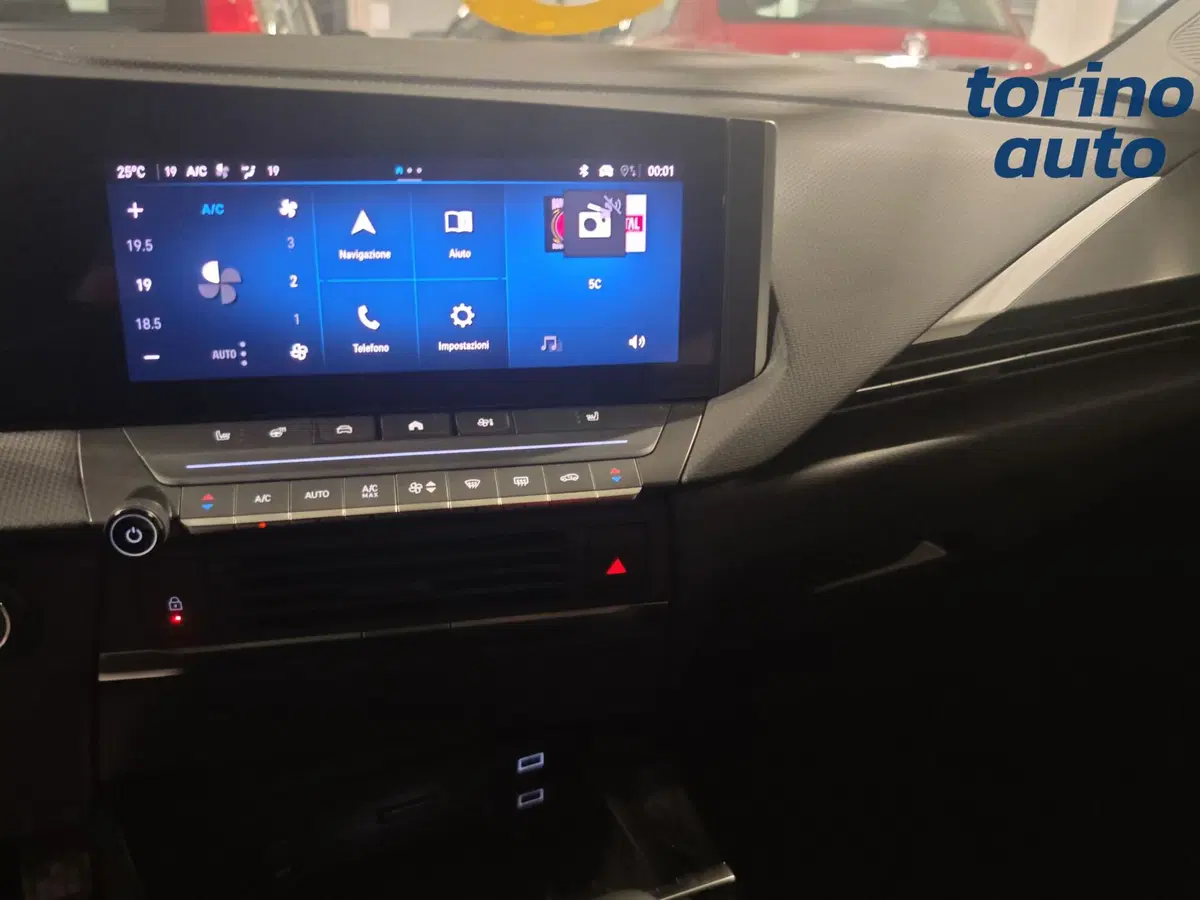 Opel Astra nuova a Cuneo (10)