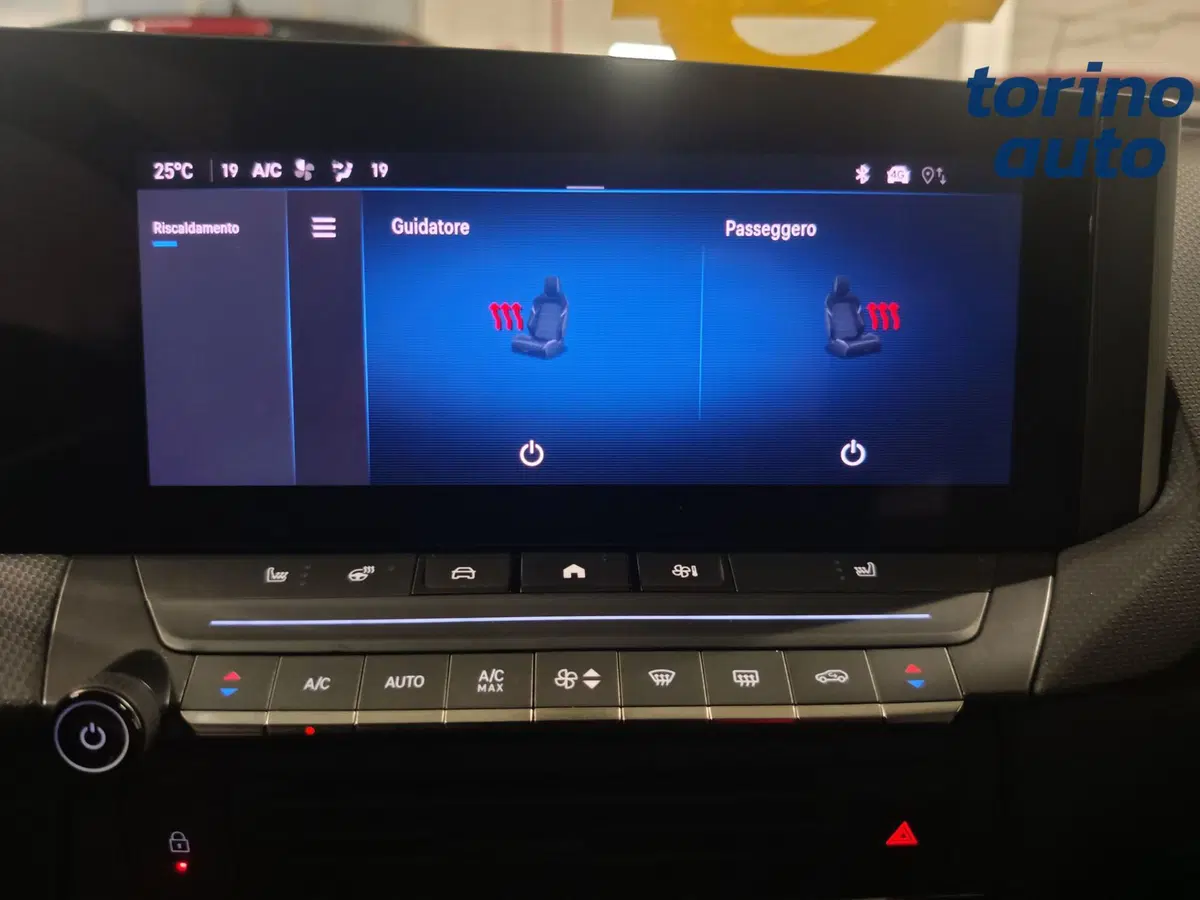Opel Astra nuova a Cuneo (14)