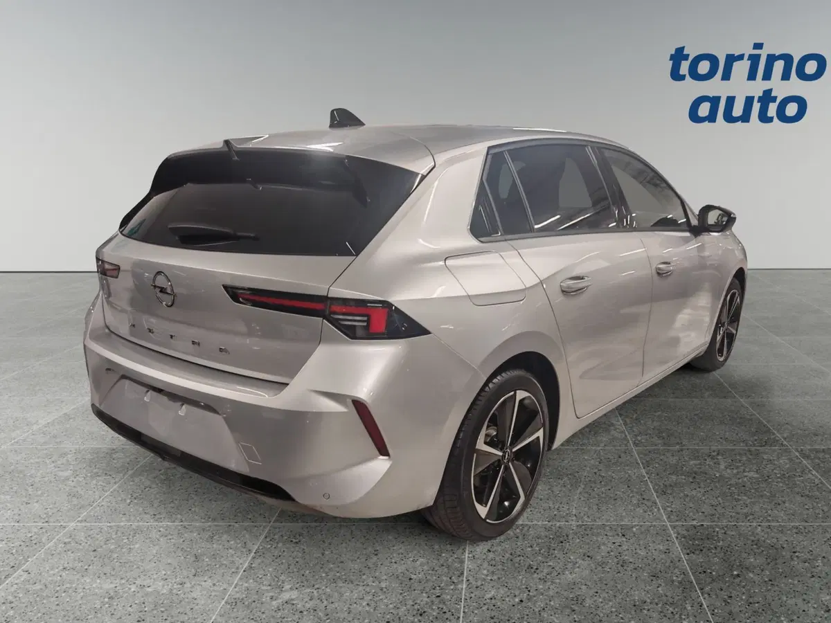 Opel Astra nuova a Cuneo (4)