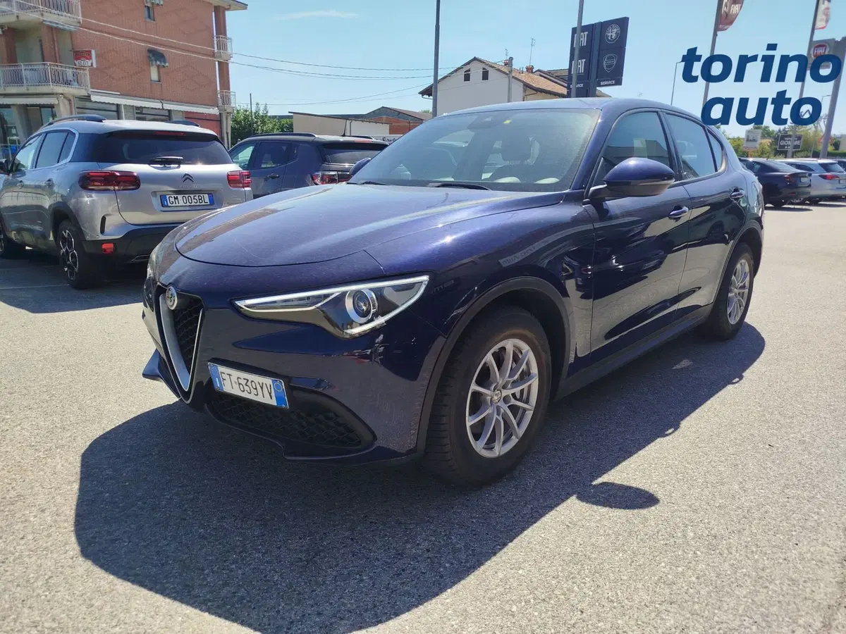 Alfa Romeo Stelvio usata a Cuneo (3)