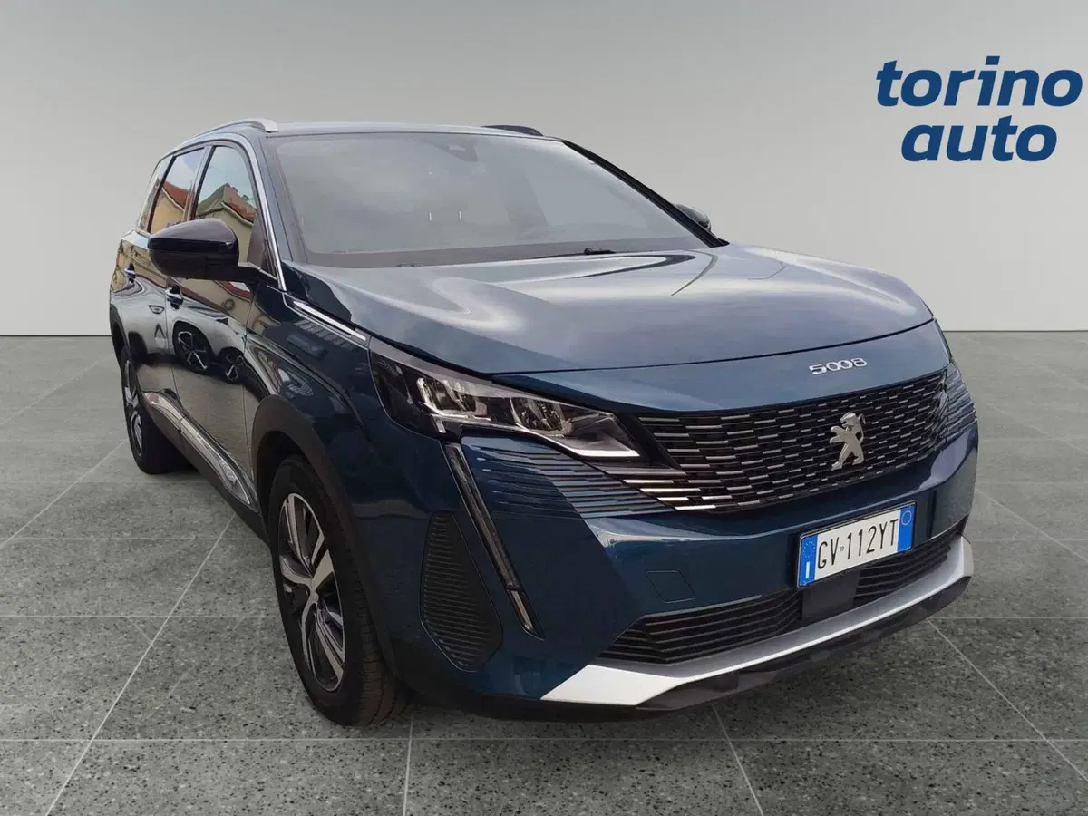 Peugeot 5008 usata a Cuneo