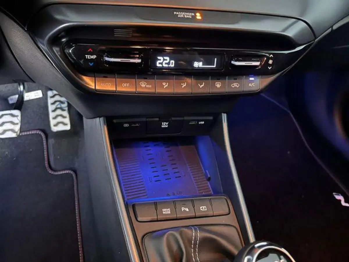 Hyundai i20 nuova a Verbano Cusio Ossola (14)