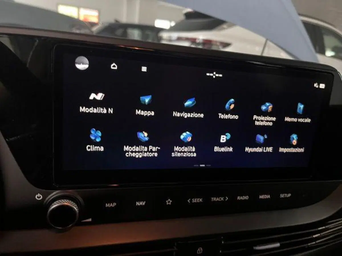 Hyundai i20 nuova a Verbano Cusio Ossola (15)