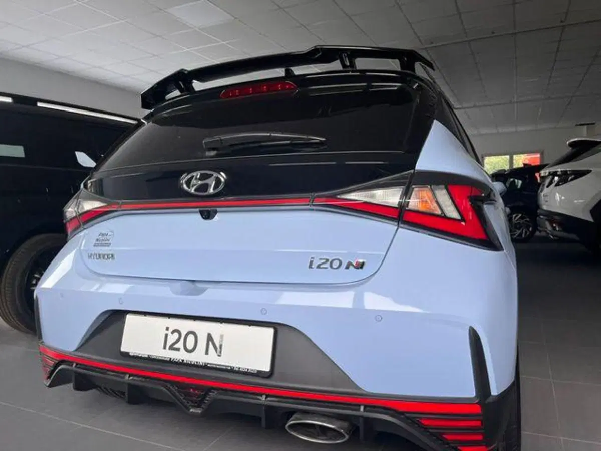 Hyundai i20 nuova a Verbano Cusio Ossola (4)