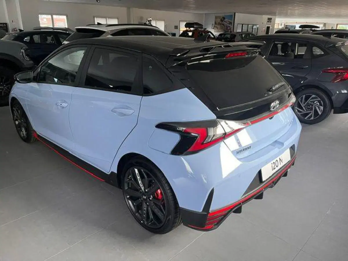Hyundai i20 nuova a Verbano Cusio Ossola (5)