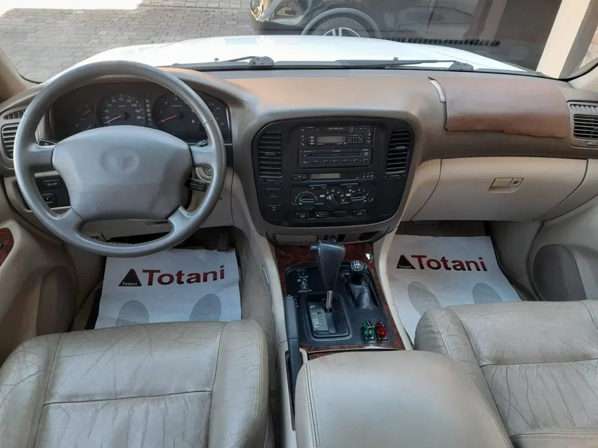 Toyota Land Cruiser usata a L'Aquila (18)