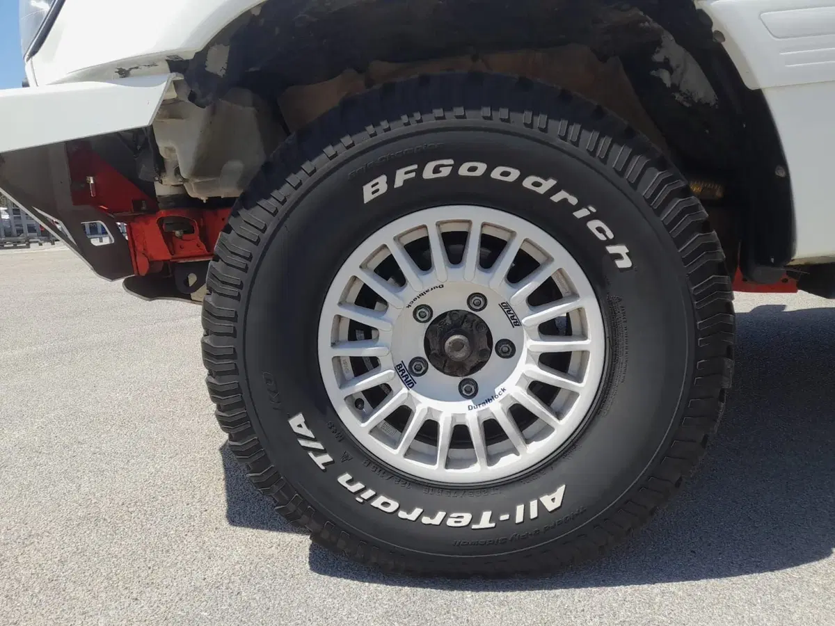 Toyota Land Cruiser usata a L'Aquila (4)