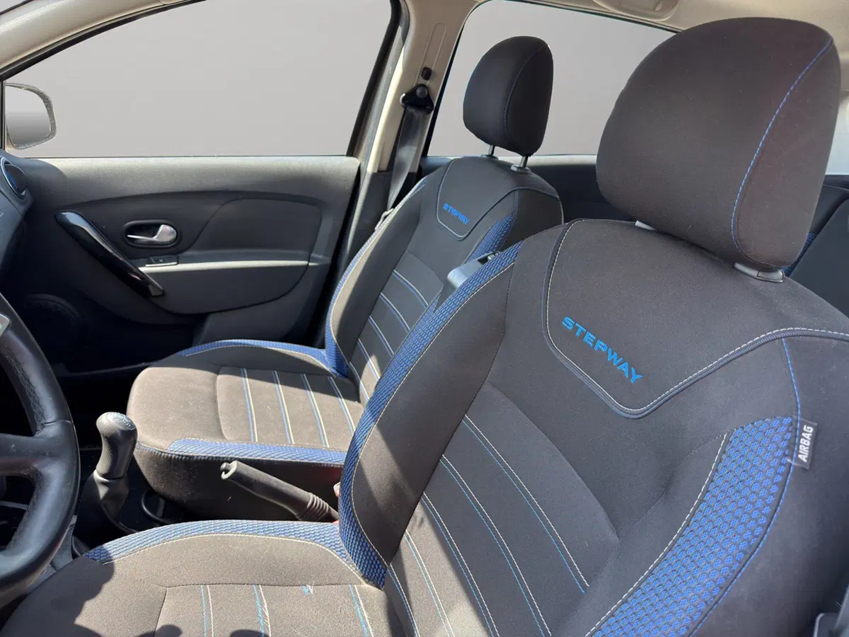 Dacia Sandero usata a Macerata (10)