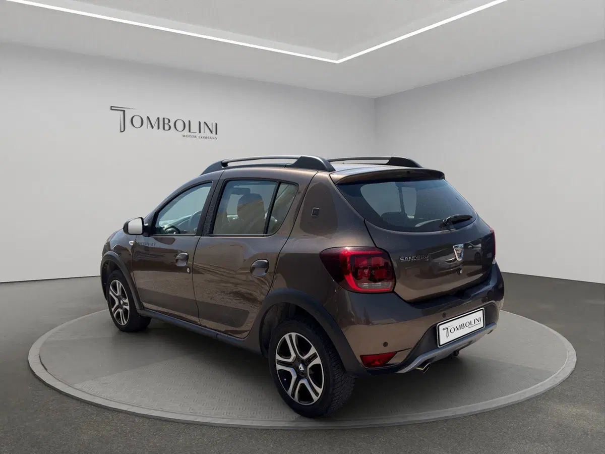 Dacia Sandero usata a Macerata (5)