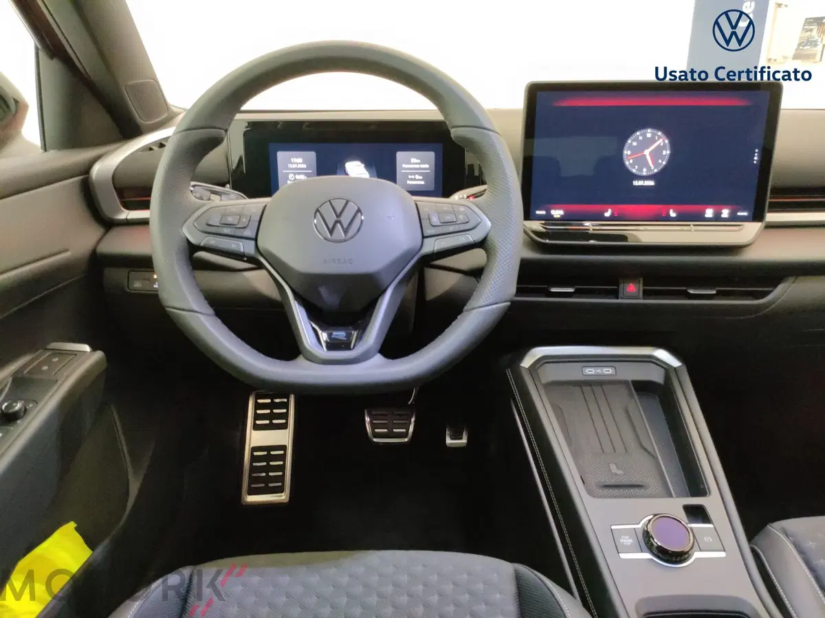 Volkswagen T-Roc nuova a Varese (12)
