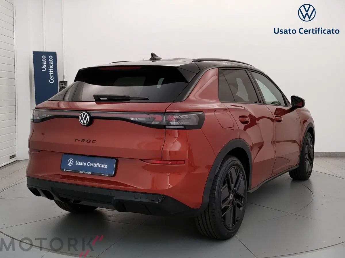 Volkswagen T-Roc nuova a Varese (5)