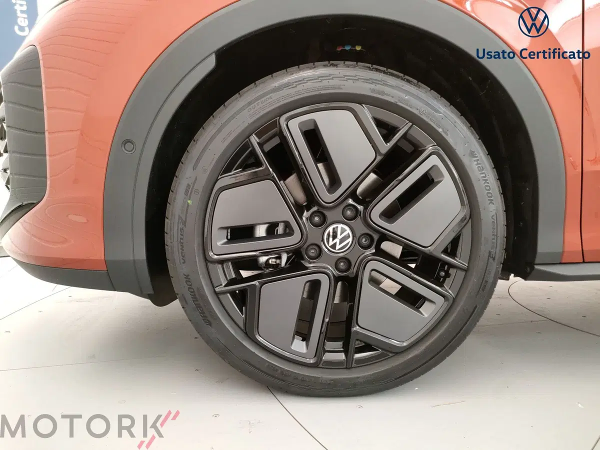 Volkswagen T-Roc nuova a Varese (6)