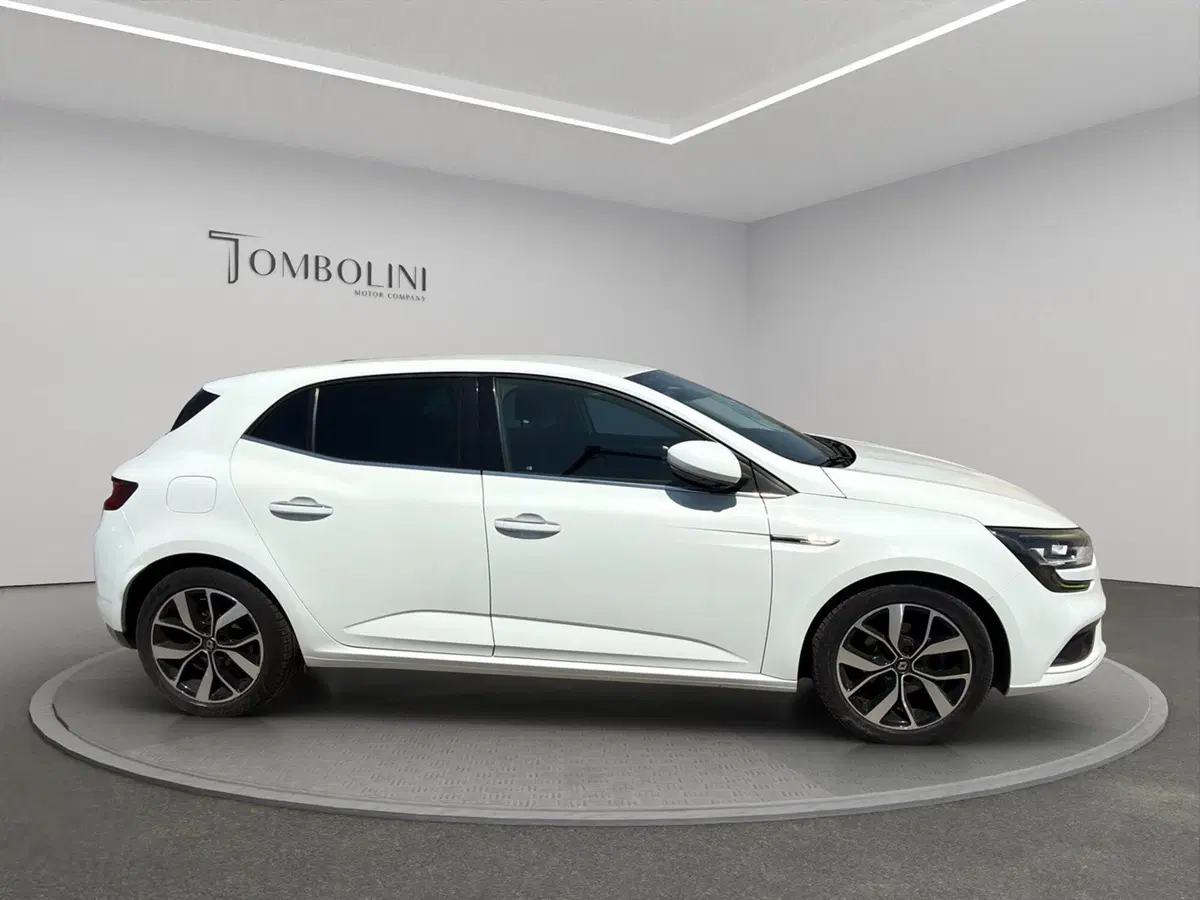 Renault Mégane usata a Macerata (4)