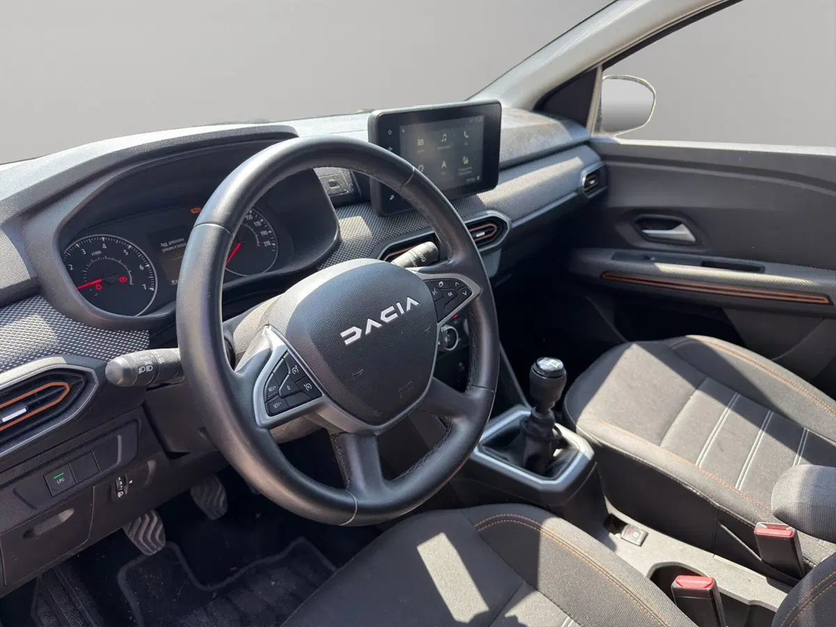 Dacia Sandero usata a Macerata (9)