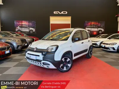 Fiat Panda 1.0 FireFly S&amp;S Hybrid City Cross del 2020 usata a Cornate d'Adda
