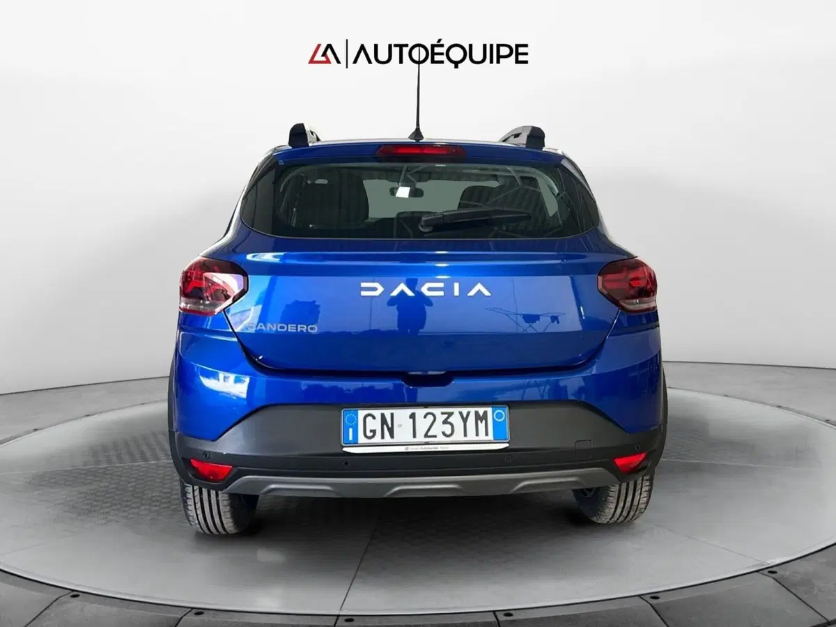 Dacia Sandero usata a Roma (4)