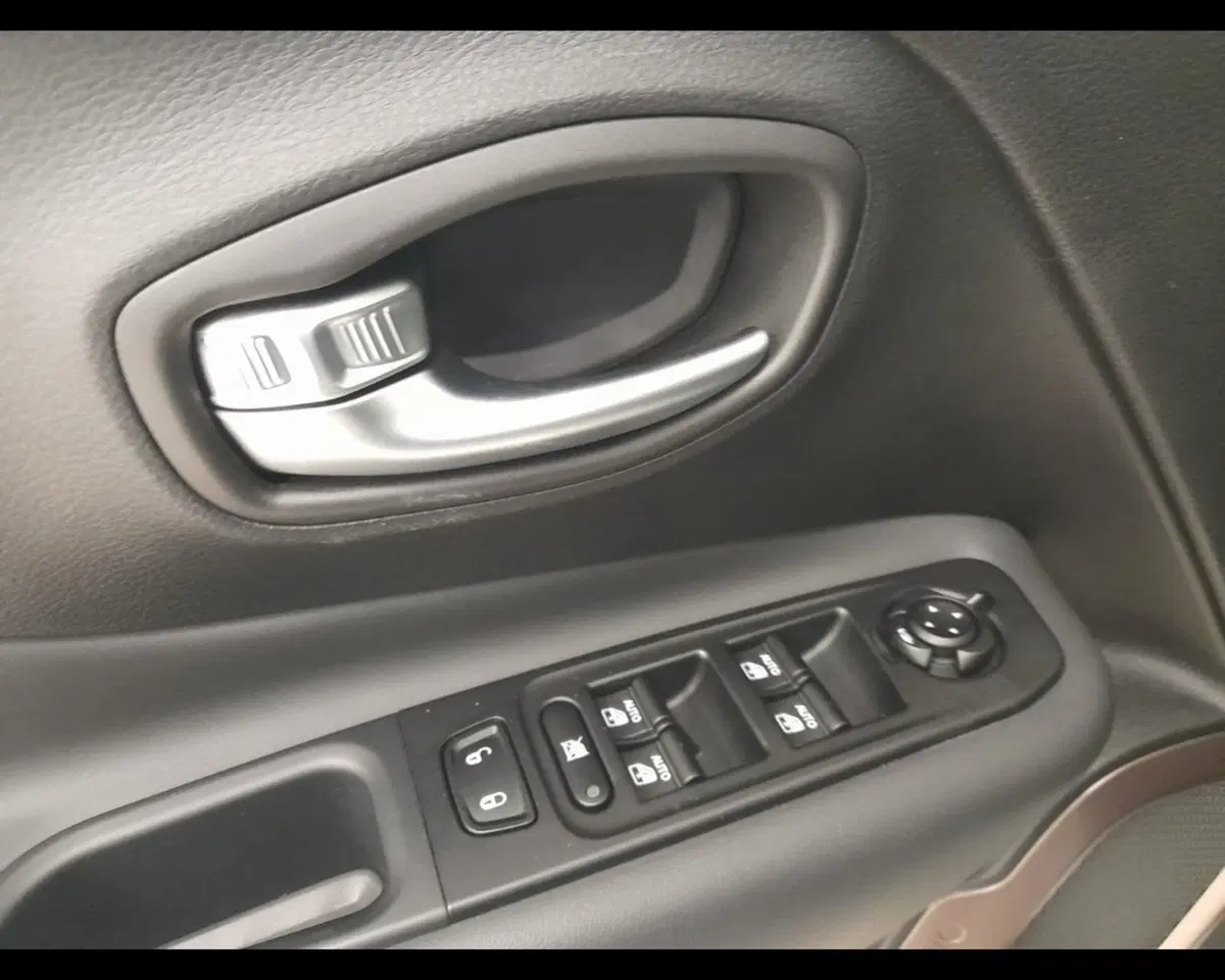 Jeep Renegade usata a Alessandria (17)