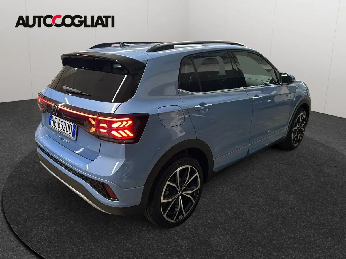 Volkswagen T-Cross nuova a Lecco (4)