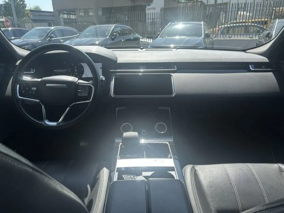 Land Rover Range Rover Velar usata a Potenza (11)